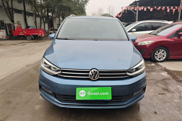 Used Volkswagen Touran 2016 Volkswagen Touran L 280TSI DSG Luxury Edition Front