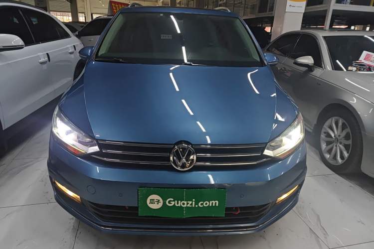Used Volkswagen Touran 2016 Volkswagen Touran L 280TSI DSG Luxury Edition Front