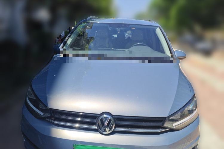 Used Volkswagen Touran 2016 Volkswagen Touran L 280TSI Manual Comfort Edition Front