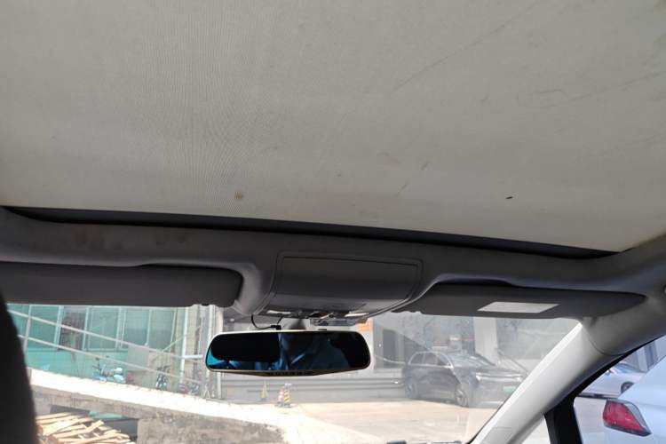 Used Volkswagen Touran 2016 Volkswagen Touran L 280TSI DSG Comfort Edition Headliner