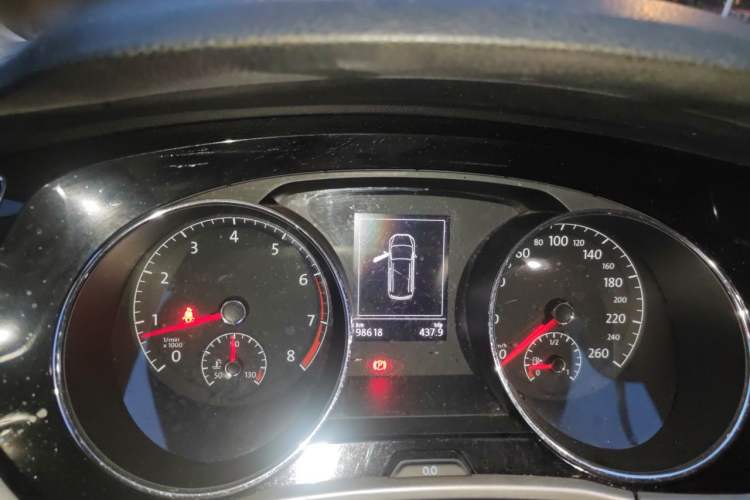 Used Volkswagen Touran 2016 Volkswagen Touran L 280TSI DSG Comfort Edition Instrument Cluster
