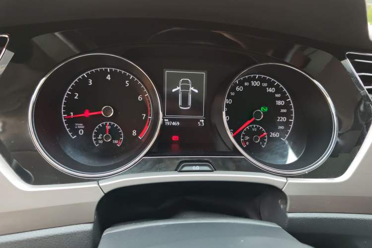 Used Volkswagen Touran 2016 Volkswagen Touran L 280TSI DSG Comfort Edition Instrument Cluster
