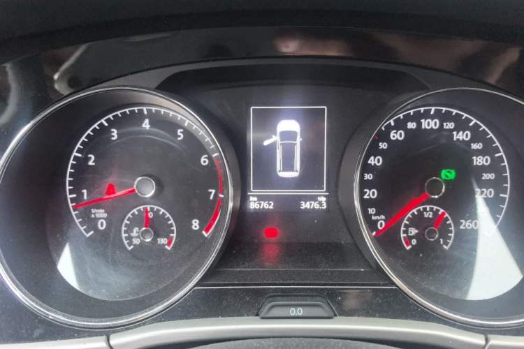 Used Volkswagen Touran 2016 Volkswagen Touran L 280TSI DSG Comfort Edition Instrument Cluster