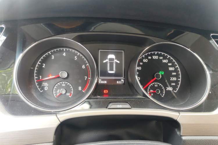 Used Volkswagen Touran 2016 Volkswagen Touran L 280TSI DSG Comfort Edition Instrument Cluster