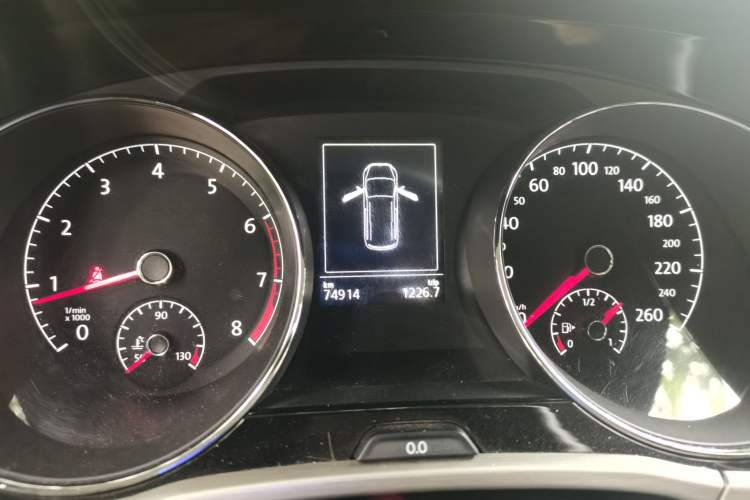 Used Volkswagen Touran 2016 Volkswagen Touran L 280TSI DSG Comfort Edition Instrument Cluster