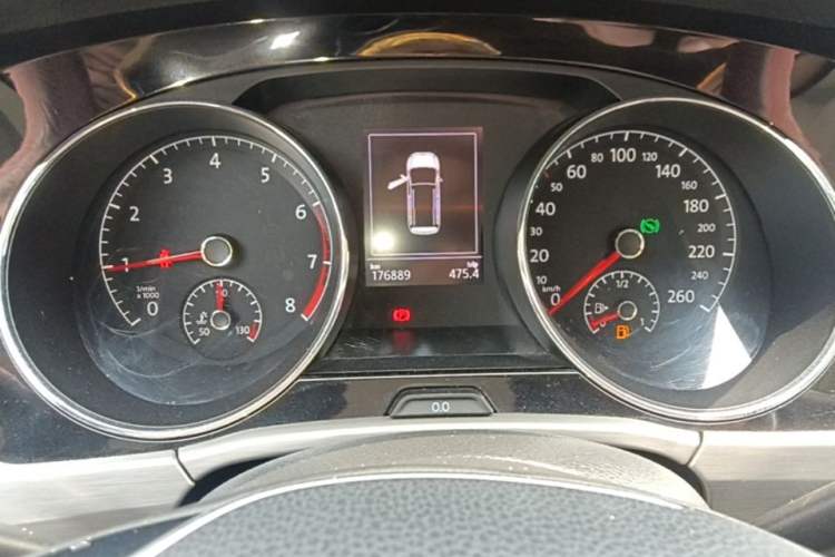 Used Volkswagen Touran 2016 Volkswagen Touran L 280TSI DSG Comfort Edition Instrument Cluster