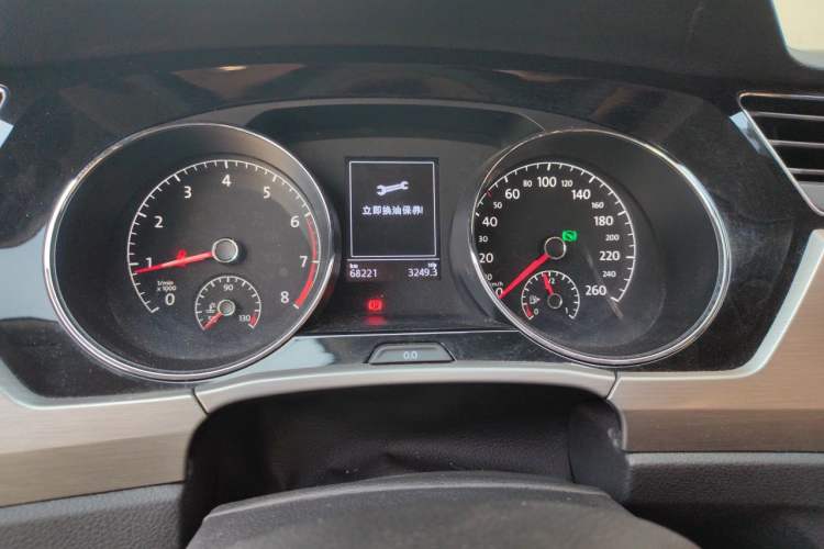 Used Volkswagen Touran 2016 Volkswagen Touran L 280TSI DSG Comfort Edition Instrument Cluster
