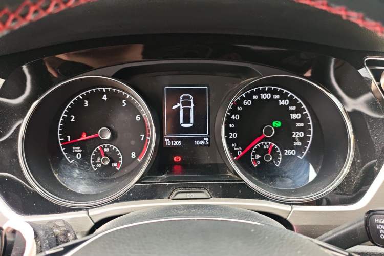 Used Volkswagen Touran 2016 Volkswagen Touran L 280TSI DSG Comfort Edition Instrument Cluster