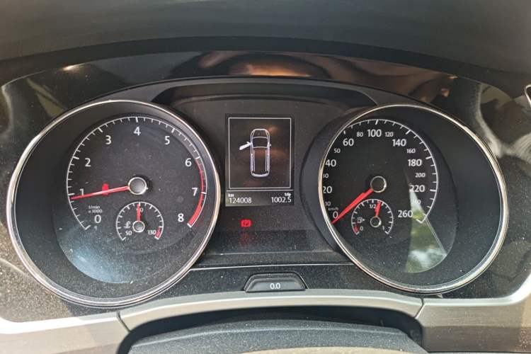 Used Volkswagen Touran 2016 Volkswagen Touran L 280TSI DSG Comfort Edition Instrument Cluster