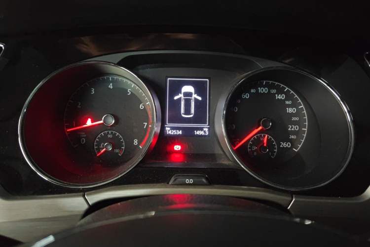 Used Volkswagen Touran 2016 Volkswagen Touran L 280TSI DSG Comfort Edition Instrument Cluster