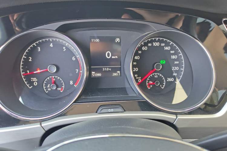 Used Volkswagen Touran 2016 Volkswagen Touran L 280TSI DSG Comfort Edition Instrument Cluster