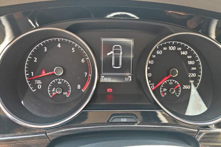 Used Volkswagen Touran 2016 Volkswagen Touran L 280TSI Manual Comfort Edition Instrument Cluster