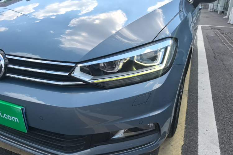 Used Volkswagen Touran 2016 Volkswagen Touran L 280TSI DSG Comfort Edition Left Front Headlight