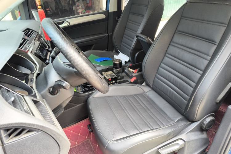 Used Volkswagen Touran 2016 Volkswagen Touran L 280TSI DSG Comfort Edition Left Front Seat