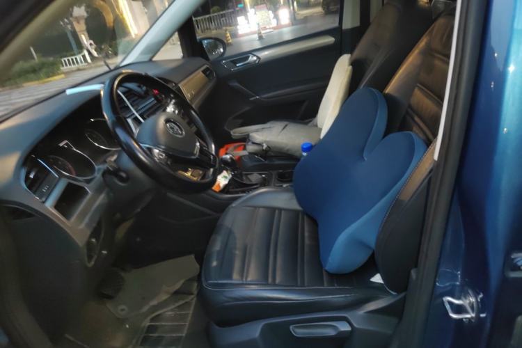Used Volkswagen Touran 2016 Volkswagen Touran L 280TSI DSG Comfort Edition Left Front Seat