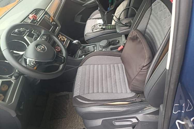 Used Volkswagen Touran 2016 Volkswagen Touran L 280TSI DSG Comfort Edition Left Front Seat