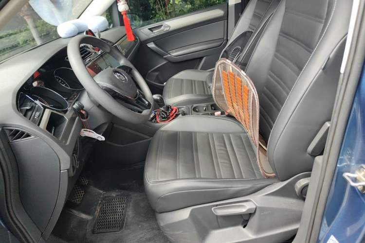 Used Volkswagen Touran 2016 Volkswagen Touran L 280TSI DSG Comfort Edition Left Front Seat