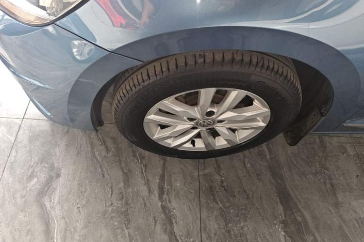 Used Volkswagen Touran 2016 Volkswagen Touran L 280TSI DSG Comfort Edition Left Front Wheel Hub