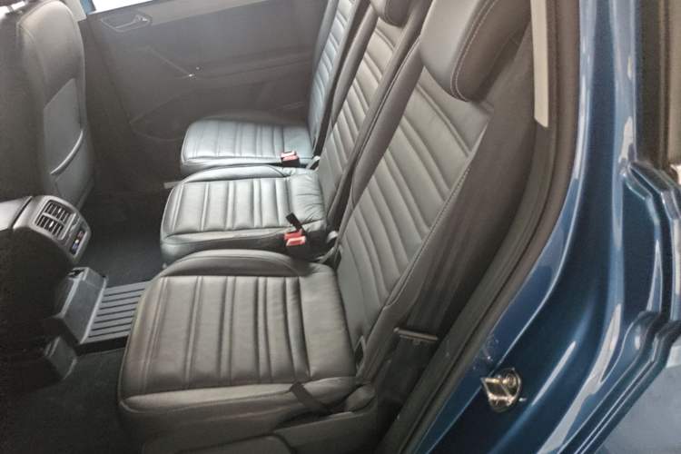 Used Volkswagen Touran 2016 Volkswagen Touran L 280TSI DSG Comfort Edition Left Rear Seat