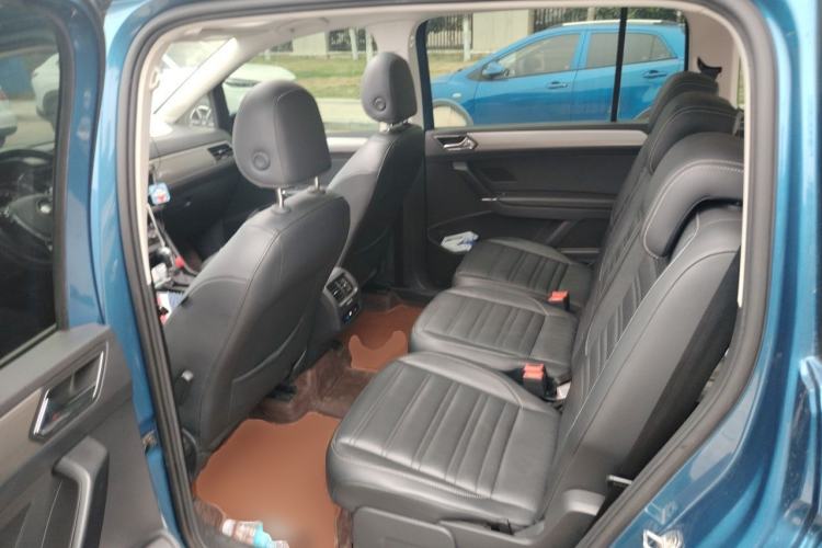 Used Volkswagen Touran 2016 Volkswagen Touran L 280TSI DSG Comfort Edition Left Rear Seat