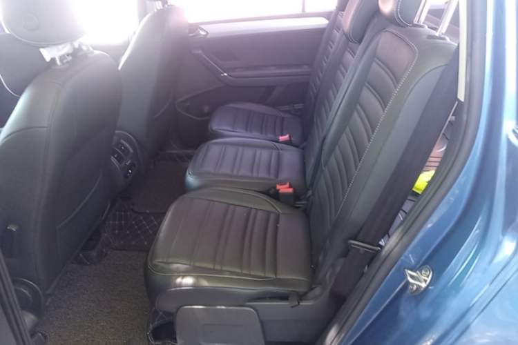 Used Volkswagen Touran 2016 Volkswagen Touran L 280TSI DSG Comfort Edition Left Rear Seat