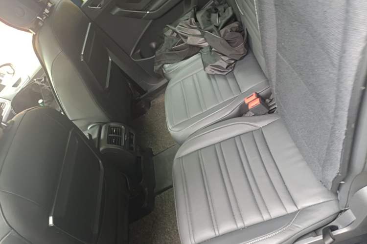 Used Volkswagen Touran 2016 Volkswagen Touran L 280TSI DSG Comfort Edition Left Rear Seat