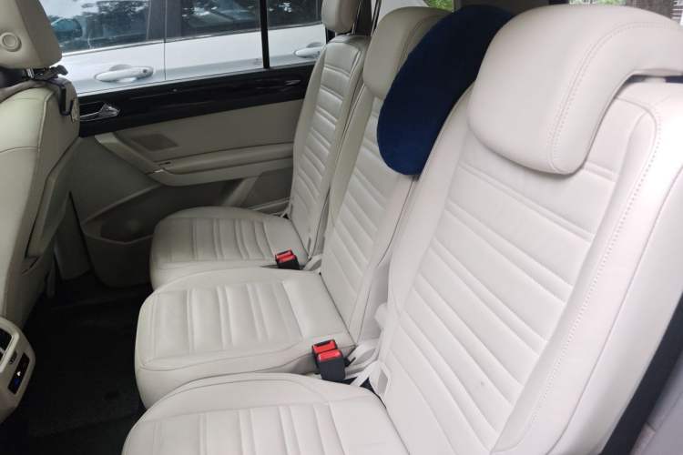 Used Volkswagen Touran 2016 Volkswagen Touran L 330TSI DSG Luxury Edition Left Rear Seat