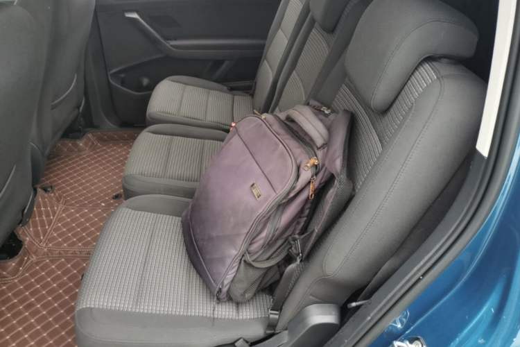 Used Volkswagen Touran 2016 Volkswagen Touran L 280TSI Manual Trend Edition Left Rear Seat