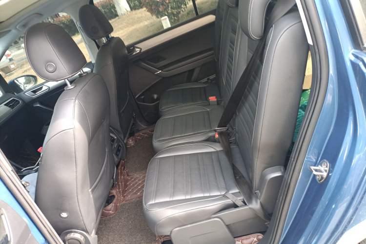 Used Volkswagen Touran 2016 Volkswagen Touran L 280TSI DSG Comfort Edition Left Rear Seat