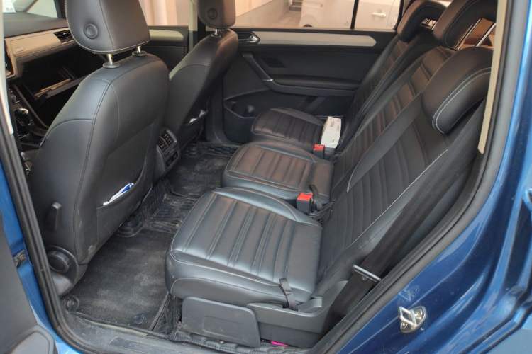 Used Volkswagen Touran 2016 Volkswagen Touran L 280TSI DSG Comfort Edition Left Rear Seat