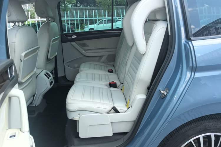 Used Volkswagen Touran 2016 Volkswagen Touran L 280TSI DSG Comfort Edition Left Rear Seat