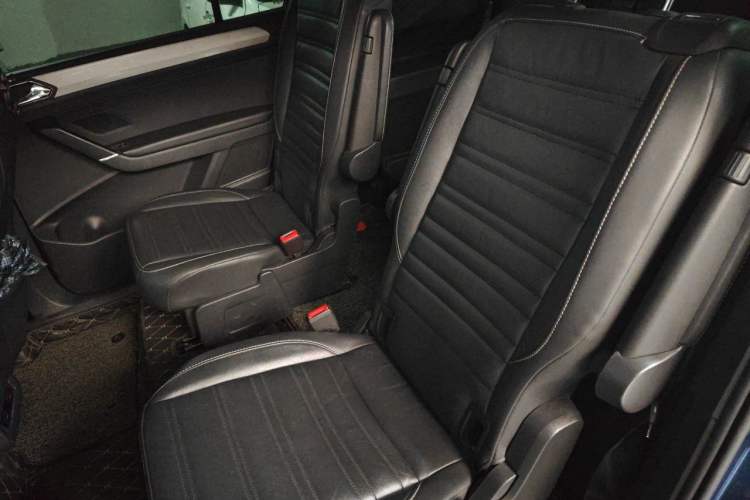 Used Volkswagen Touran 2016 Volkswagen Touran L 280TSI DSG Comfort Edition Left Rear Seat