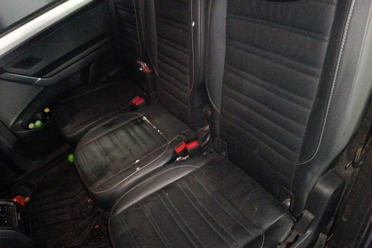 Used Volkswagen Touran 2016 Volkswagen Touran L 280TSI DSG Comfort Edition Left Rear Seat