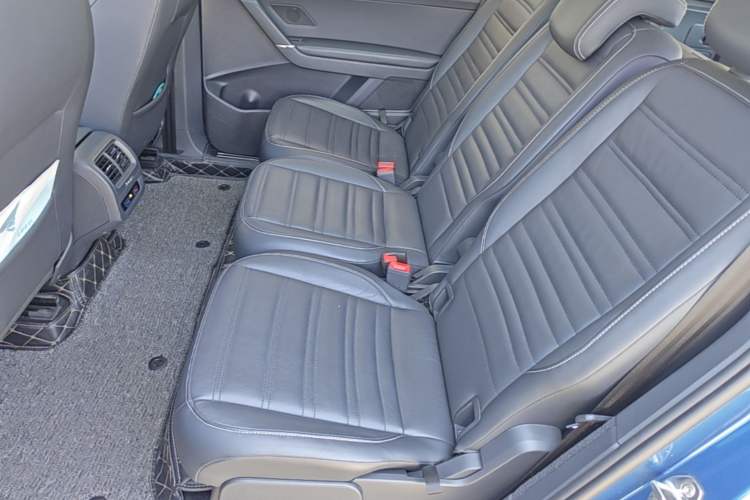 Used Volkswagen Touran 2016 Volkswagen Touran L 280TSI DSG Comfort Edition Left Rear Seat