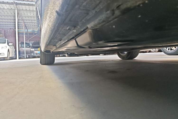 Used Volkswagen Touran 2016 Volkswagen Touran L 280TSI DSG Comfort Edition Left Side Sill