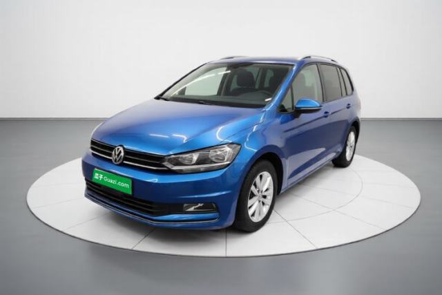 Ojetý Volkswagen Touran 2016 Volkswagen Touran L 280TSI DSG Comfort Edition