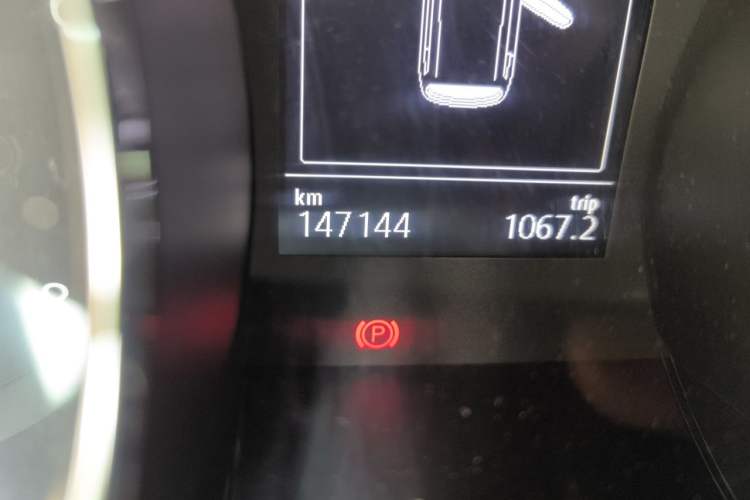Used Volkswagen Touran 2016 Volkswagen Touran L 280TSI DSG Comfort Edition Odometer Close Up