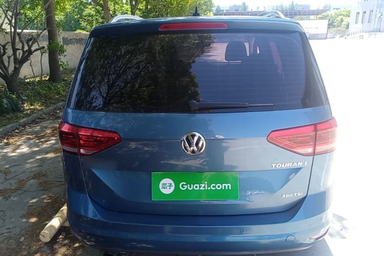 Used Volkswagen Touran 2016 Volkswagen Touran L 280TSI DSG Comfort Edition Rear