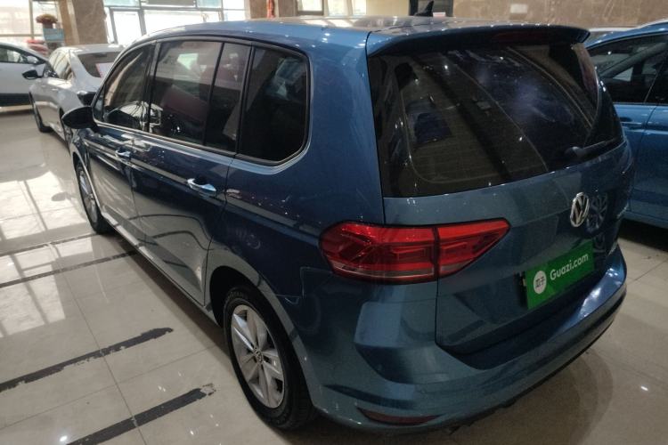 Used Volkswagen Touran 2016 Volkswagen Touran L 280TSI Manual Trend Edition Rear Left 45 Deg