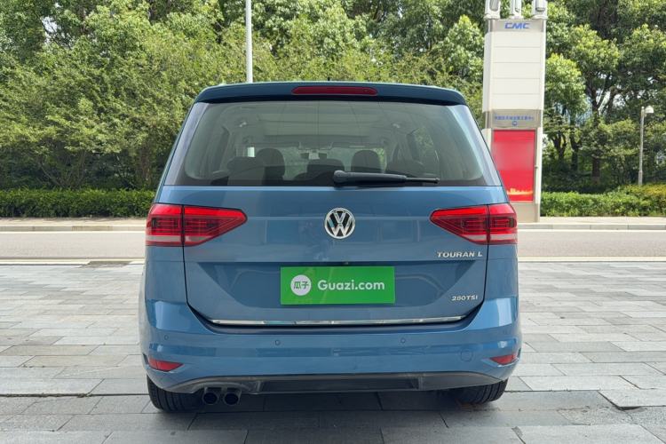 Used Volkswagen Touran 2016 Volkswagen Touran L 280TSI DSG Luxury Edition Rear