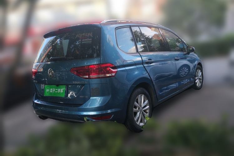 Used Volkswagen Touran 2016 Volkswagen Touran L 280TSI DSG Comfort Edition Rear Right 45 Deg