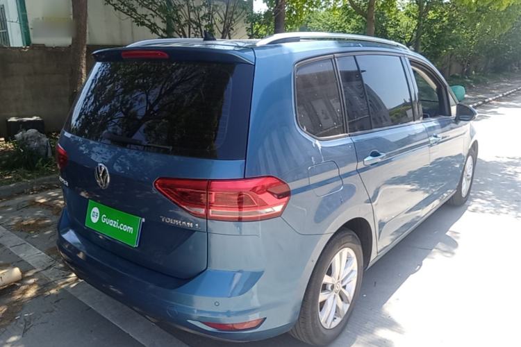 Used Volkswagen Touran 2016 Volkswagen Touran L 280TSI DSG Comfort Edition Rear Right 45 Deg