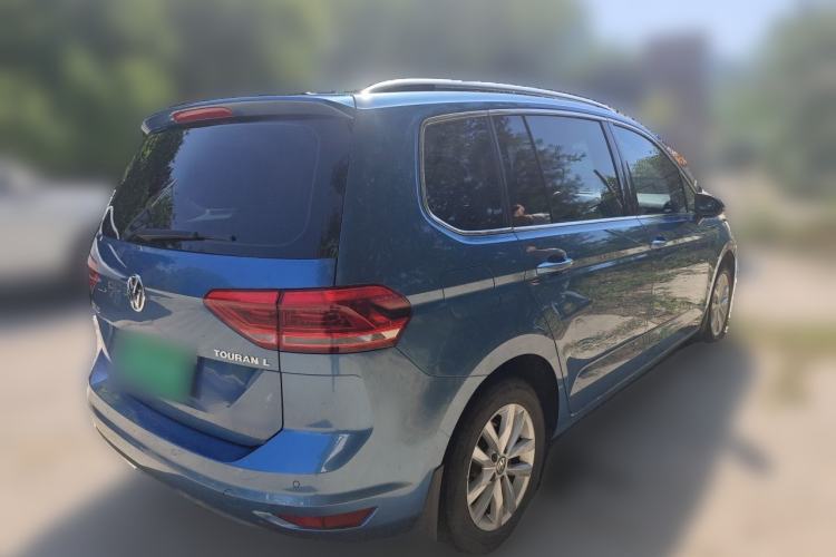 Used Volkswagen Touran 2016 Volkswagen Touran L 280TSI DSG Comfort Edition Rear Right 45 Deg