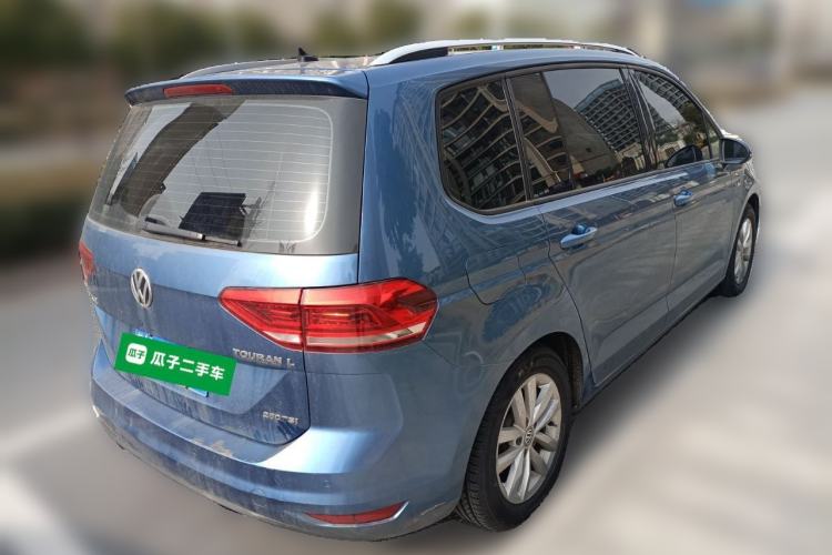 Used Volkswagen Touran 2016 Volkswagen Touran L 280TSI DSG Comfort Edition Rear Right 45 Deg
