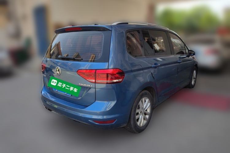 Used Volkswagen Touran 2016 Volkswagen Touran L 280TSI DSG Comfort Edition Rear Right 45 Deg
