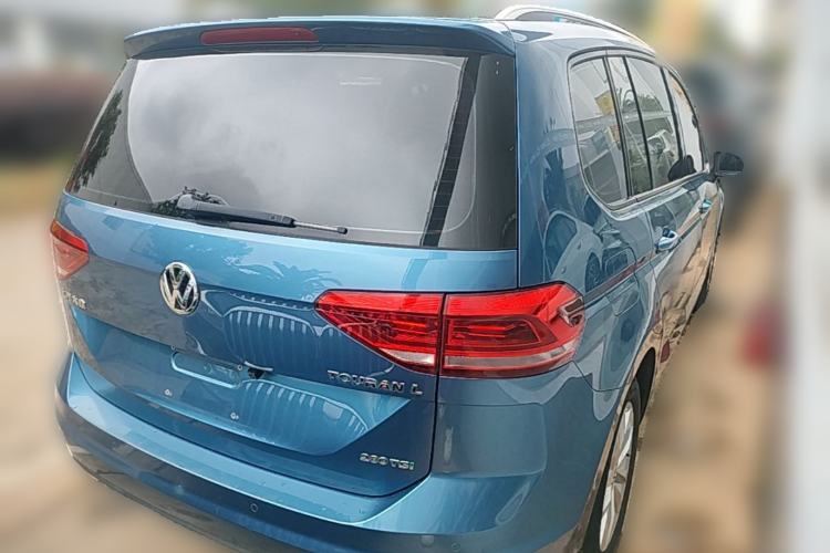 Used Volkswagen Touran 2016 Volkswagen Touran L 280TSI DSG Comfort Edition Rear Right 45 Deg