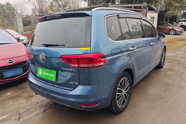 Used Volkswagen Touran 2016 Volkswagen Touran L 280TSI DSG Luxury Edition Rear Right 45 Deg