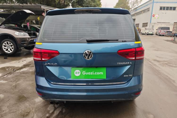 Used Volkswagen Touran 2016 Volkswagen Touran L 280TSI DSG Luxury Edition Rear