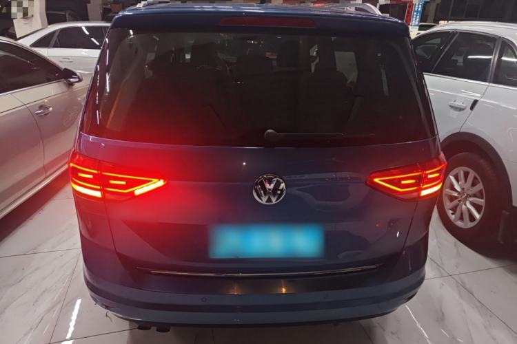 Used Volkswagen Touran 2016 Volkswagen Touran L 280TSI DSG Luxury Edition Rear
