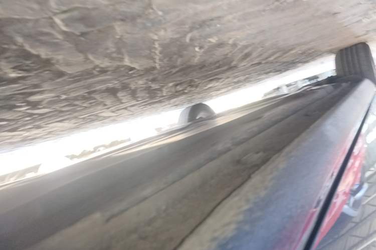 Used Volkswagen Touran 2016 Volkswagen Touran L 280TSI DSG Comfort Edition Right Side Sill